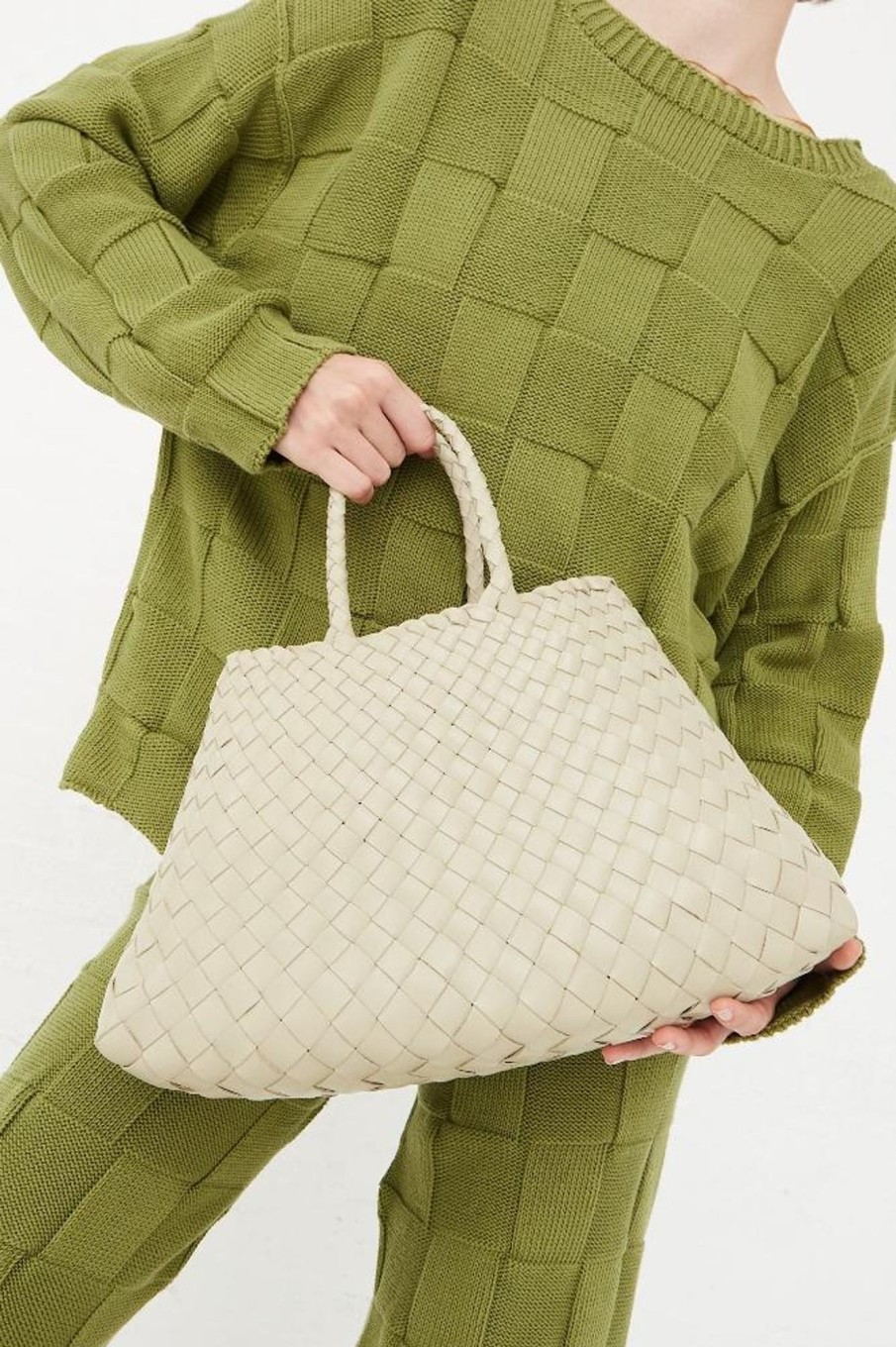 Wear Dragon Diffusion | Dragon Diffusion Croce Woven Leather Basket Bag, Small/Pearl | Mellow