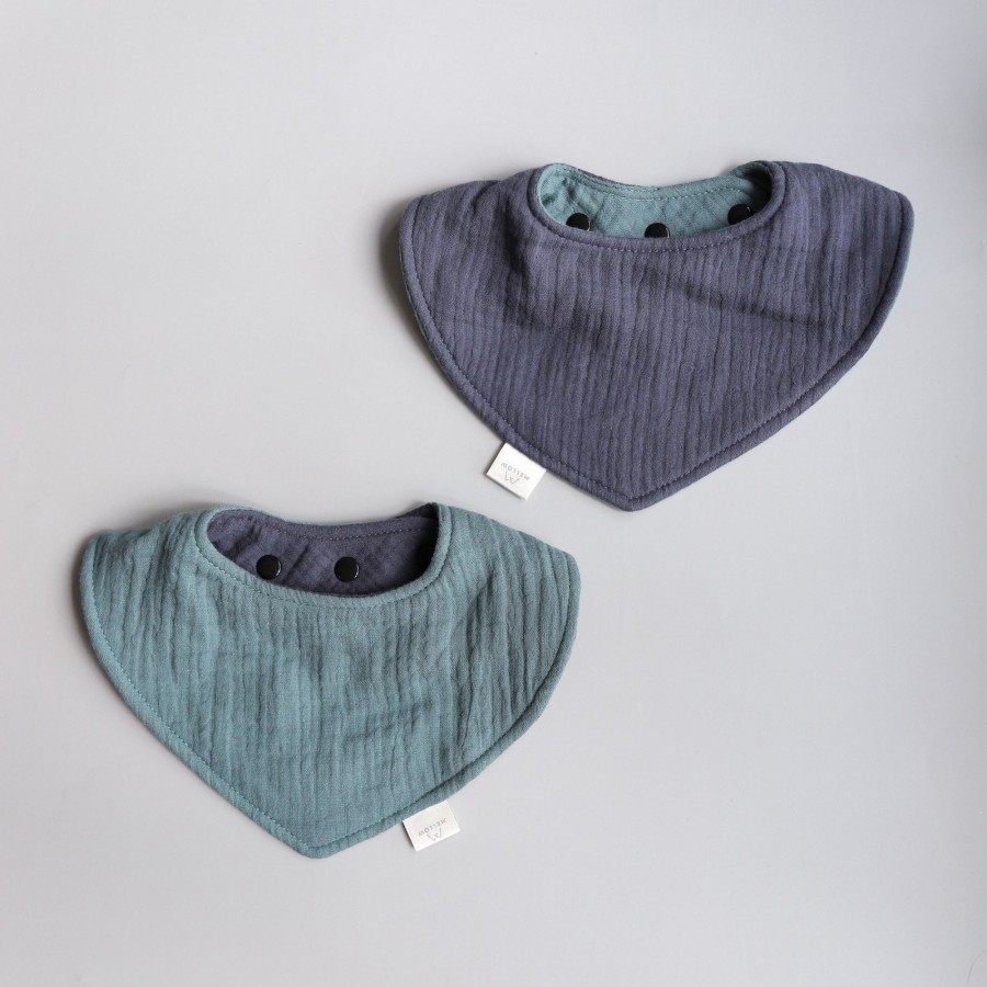 Feed Mellow | Mellow Reversible Dribble Bib - Lake / Midnight | Mellow