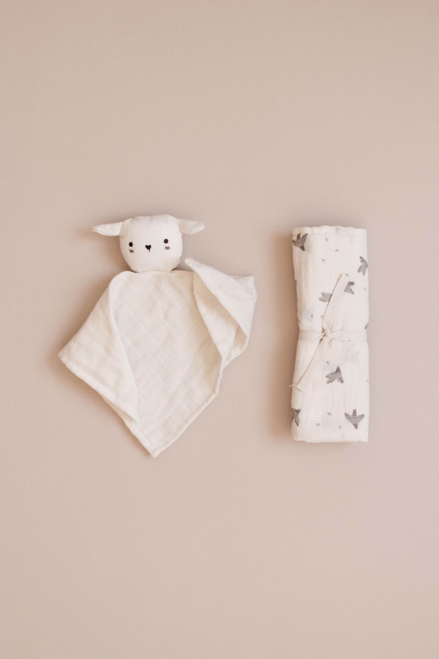 Care Main Sauvage | Main Sauvage Cuddle Cloth - Lamb | Mellow