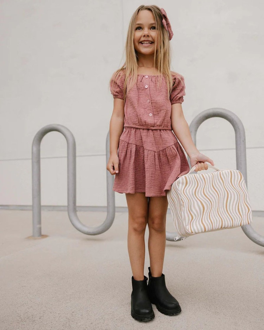 Wear Quincy Mae | Rylee + Cru Lunch Bag, Retro Waves | Mellow